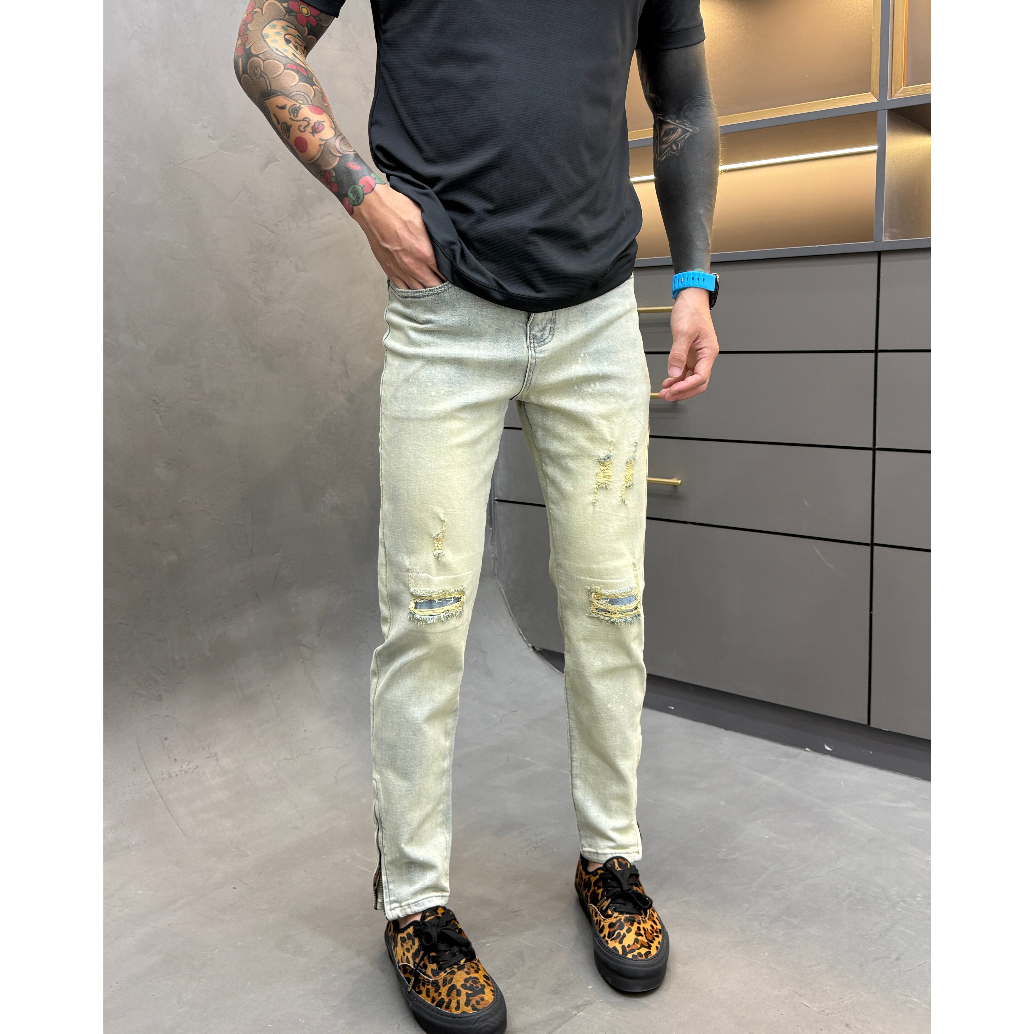 春生同款秋冬新款时尚休闲百搭怀旧色裤脚拉链修身小脚牛仔裤6357