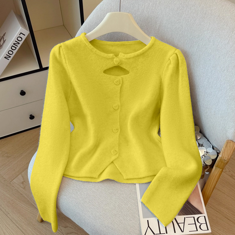 法式泡泡袖爱心扣毛衣开衫