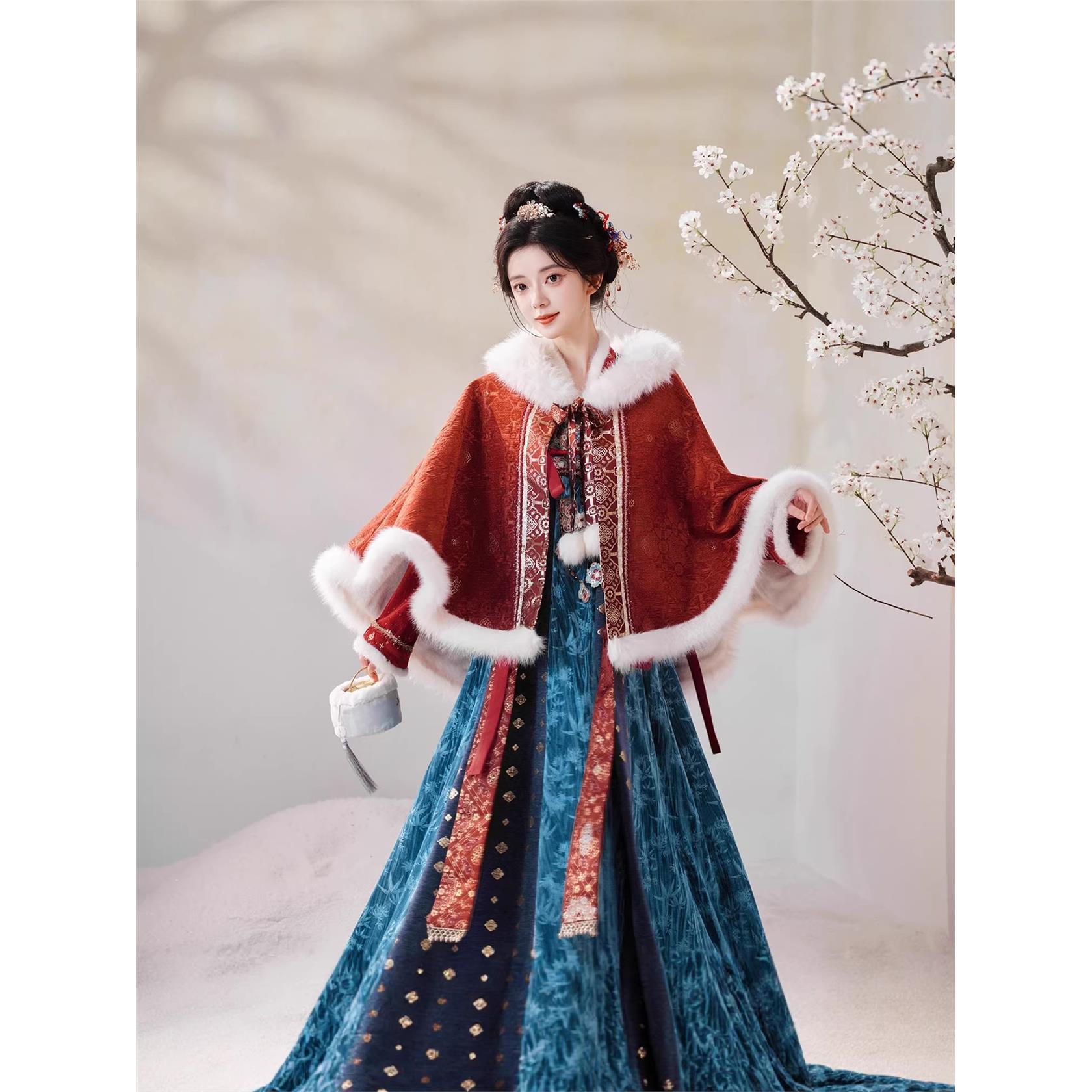 汉服女斗篷披肩秋冬新款