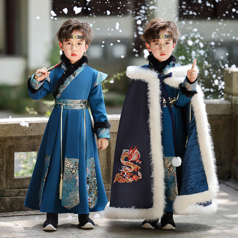 小男孩加厚汉服男童冬装拜年服套装古风帅气儿童古装斗篷演出服装