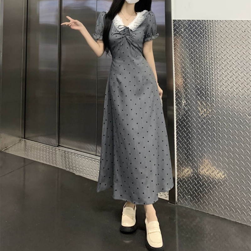 大尺码女装胖mm灰色短袖洋装女夏季梨形收腰显瘦设计感波点长裙子