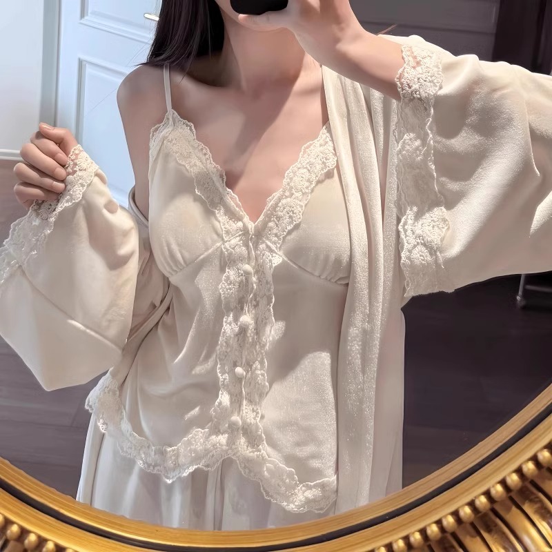 千金大小姐金丝绒蕾丝家居服套装