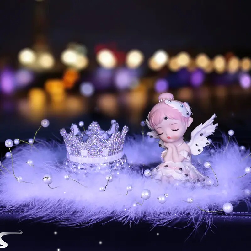 镶钻皇冠车载香薰摆件精致女神款汽车装饰香水摆件