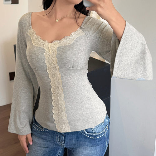 Sexy women's outf 性感蕾丝拼接V领修身长袖T恤女喇叭袖休闲上衣