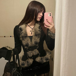 Fashion fur collar patchwork jacket 复古毛领拼接皮扣收腰外套