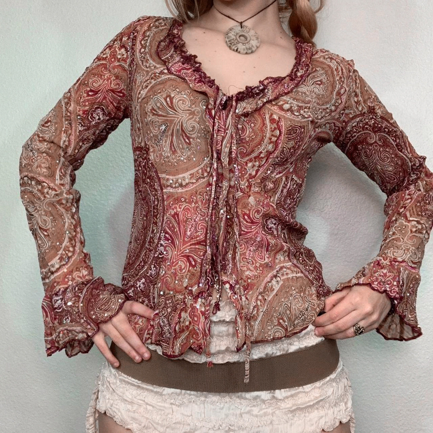 Horn sleeve mesh top for women 辣妹时尚喇叭袖网纱上衣女衬衫