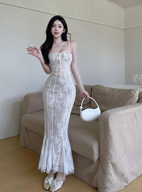 Lace tied fishtail skirt白色吊带连衣裙夏蕾丝收腰鱼尾包臀长裙