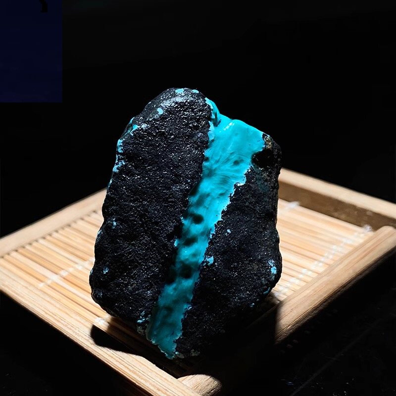湖北竹山天然绿松石原石练手料矿区毛料毛石手把件雕刻料圆珠散珠