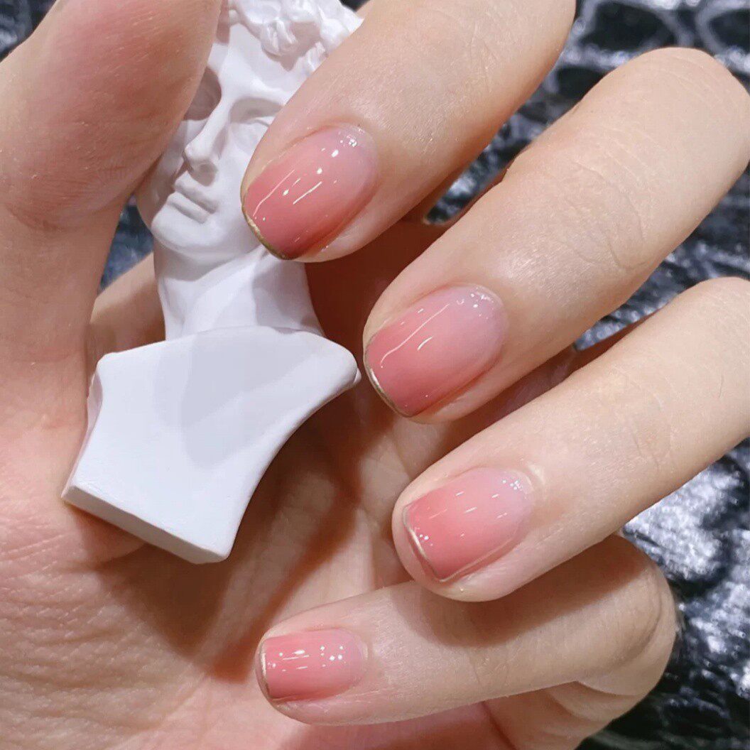 yoyo定制网红同款甲片新清透水蜜桃色渐变金色勾边显白ins风美甲