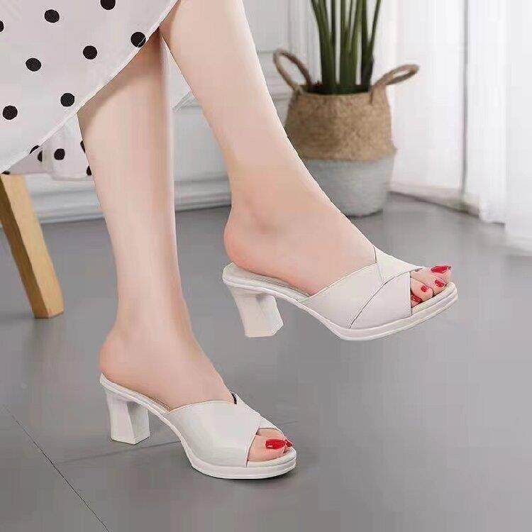 2027新款真软皮凉拖鞋女外穿一字拖鞋休闲中粗跟妈妈时尚高跟礼物