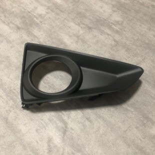 适用13 14 15 16 17年款新锐志前保险杠雾灯罩防雾灯框前杠灯支架