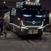 恶魔之眼眨眼灯LED柔性软屏车载广告显示屏外贸爆款