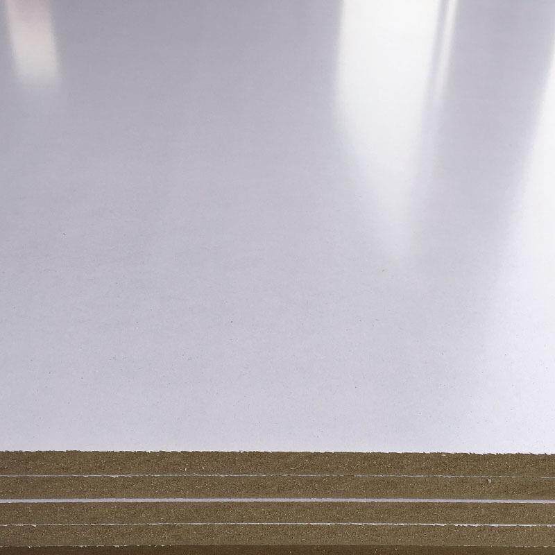 刨花板双贴钛白E1胶水15mm木饰面板免漆板三聚氰胺颗粒板工
