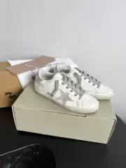 New Popular Korean Handmade Vintage Distressed Gray Star Sneakers Casual Fashion Versatile Height-Increasing White Sneakers