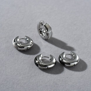 时尚 独特耳扣耳饰小众设计耳环女 简约铜镀白金撞色白贝黑贝母个性