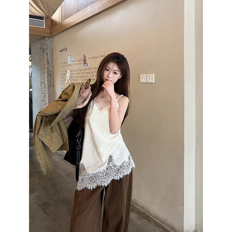 重工蕾丝拼接吊带背心女打底上衣