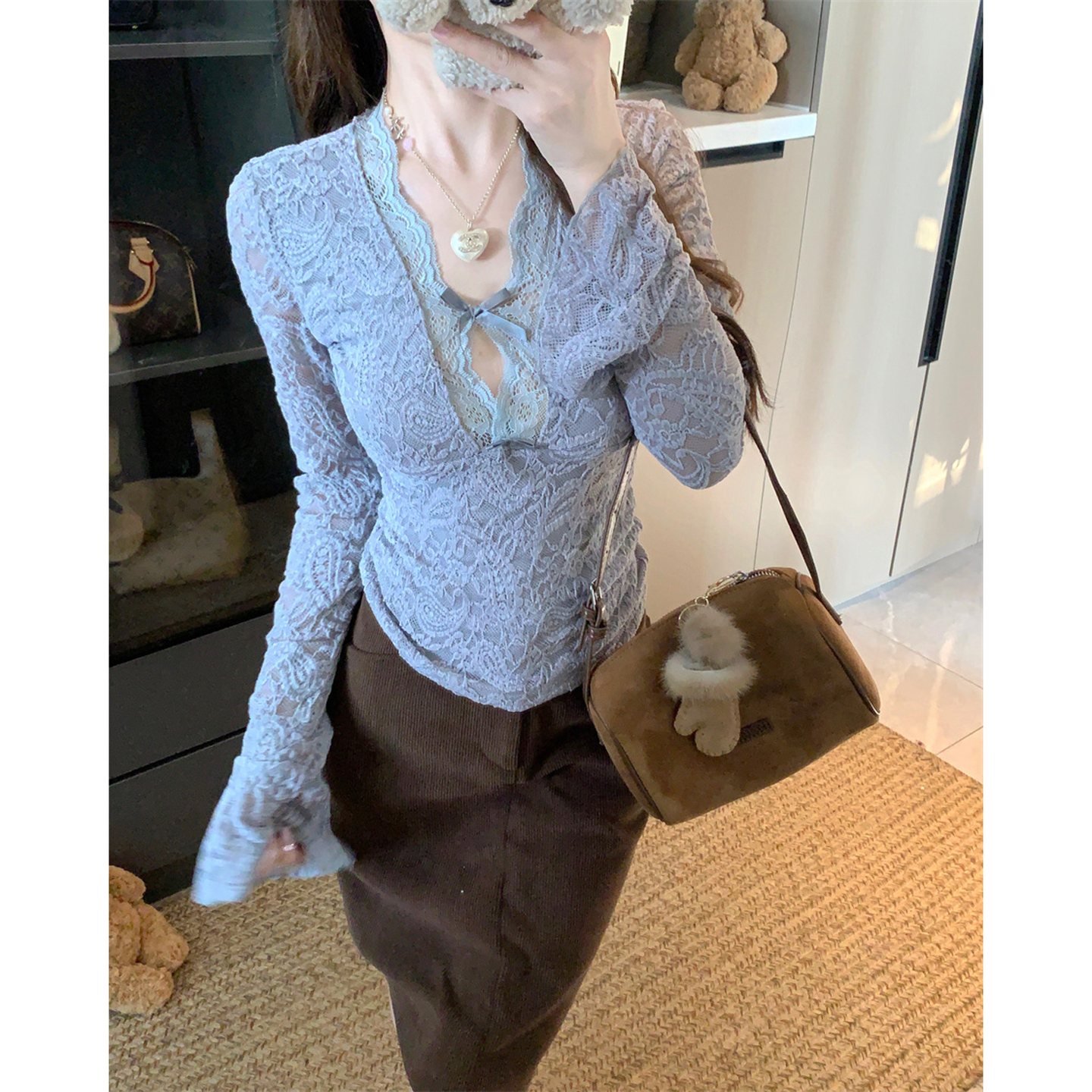 蝴蝶结喇叭长袖T恤女轻熟气质蕾丝衫打底内搭上衣