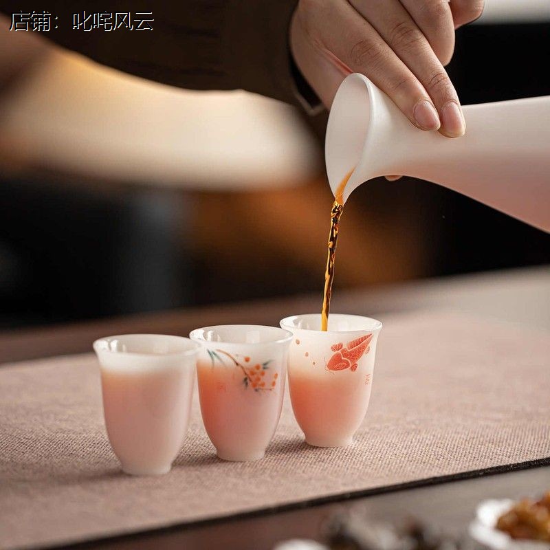 酒具中式手绘白酒杯陶瓷