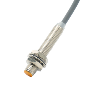 邦拓斯M8接近开关三线平头埋入式24V常开NPN/PNP传感器A8-1NWO