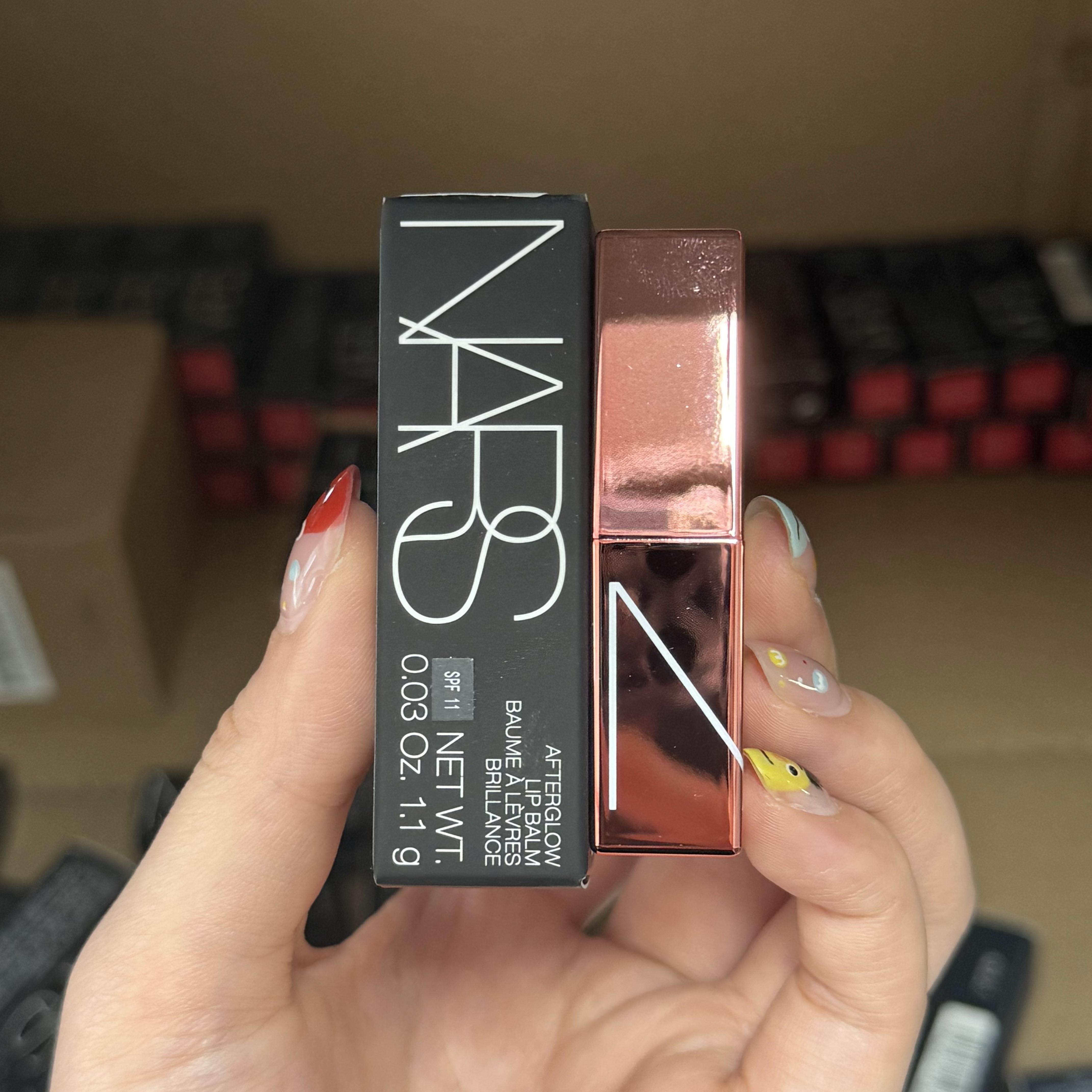 国内专柜 NARS柔光润唇膏 柔玫瑰色1.1g小样 水润亮泽 唇部打底