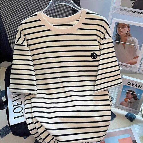 跃伴短袖刺绣笑脸条纹显瘦短袖