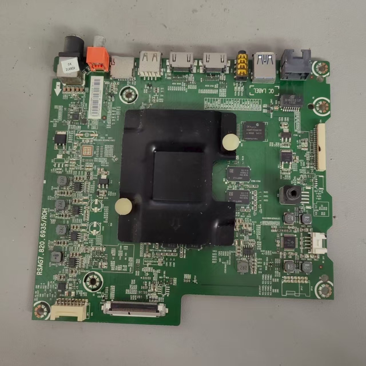 海信LED55N5700U(BOM2) 主板 RSAG7.820.6935屏HE550M7U83-L1