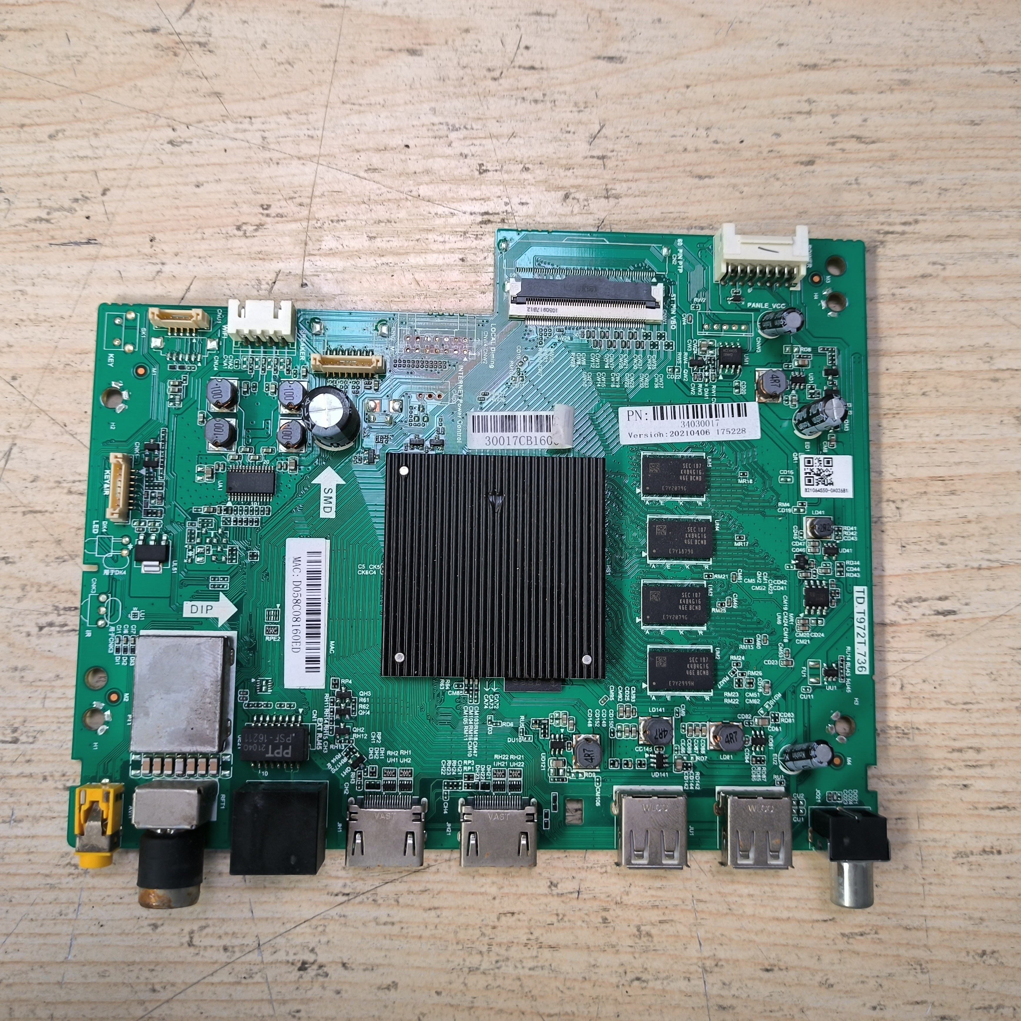 原装海尔 75U2(PR0)主板TD.T972T.736 配屏 ST7461D02-M