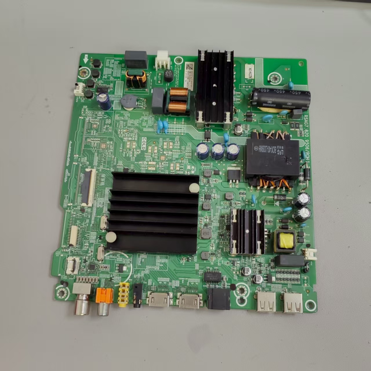 海信58A52E 主板RSAG7.820.9506 配屏HD580X1U01-K1