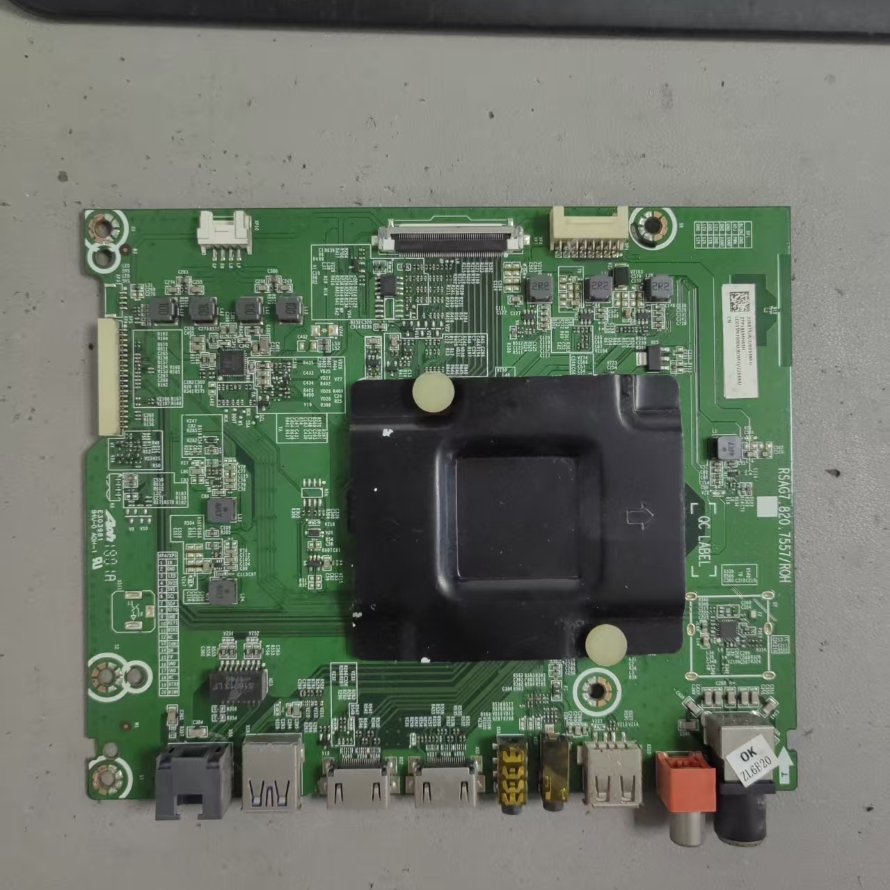 海信LED55N3000U(BOM3)226893主板RSAG7.820.7557屏HD550K3U73