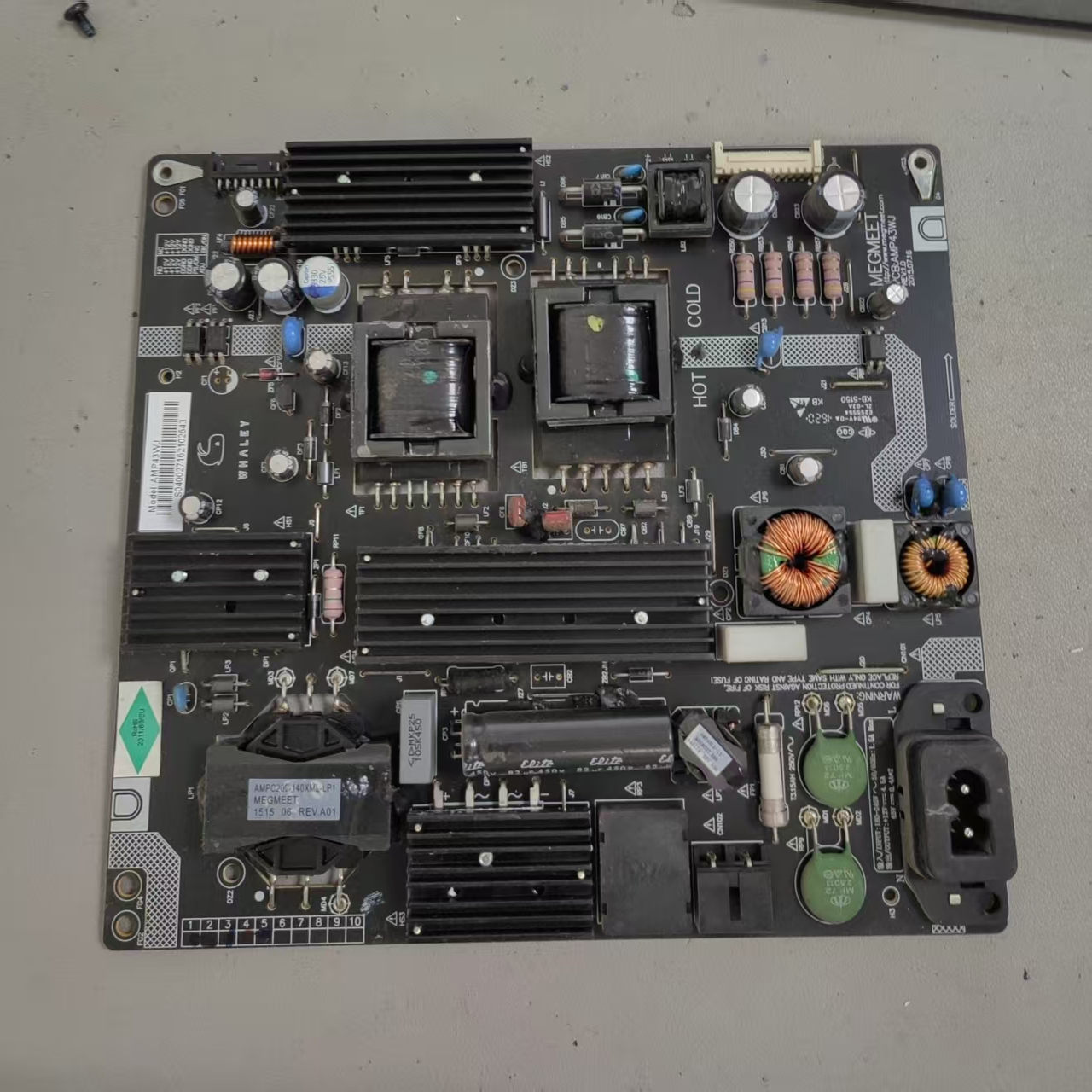 微鲸WTV43K1J电源板AMP43WJ