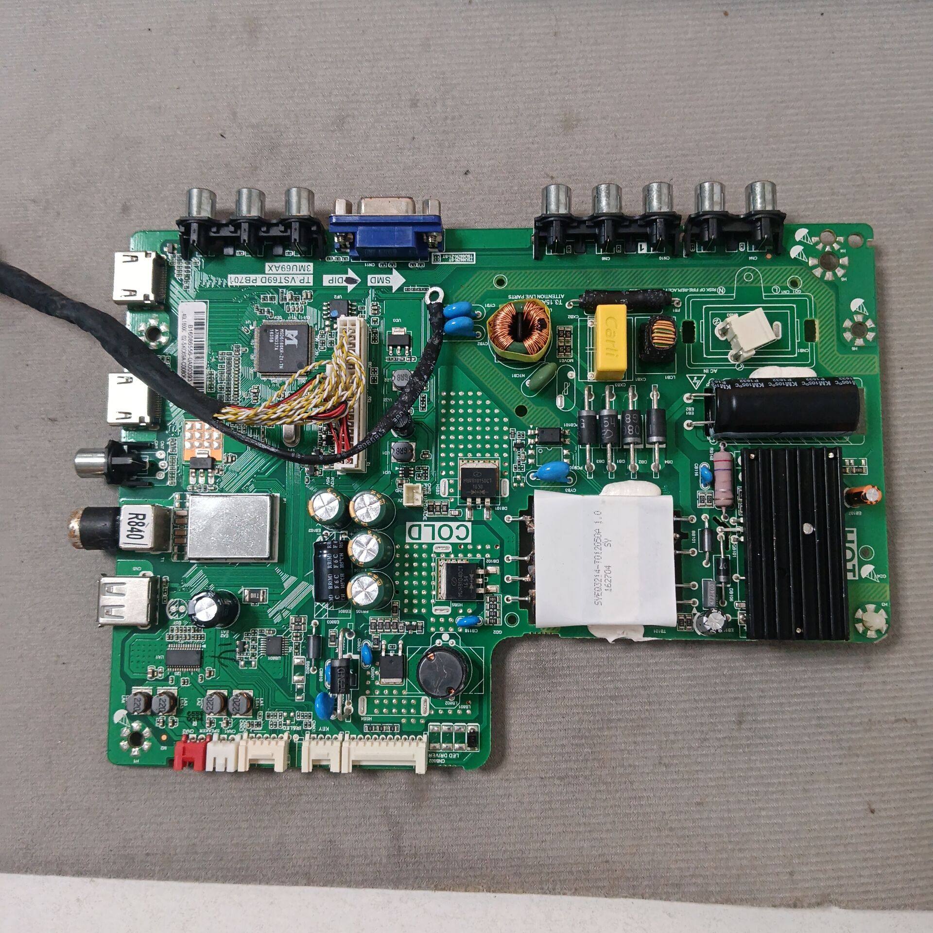 三洋32CE6121主板TP.VST69D.PB701屏LVW320CSDX原装