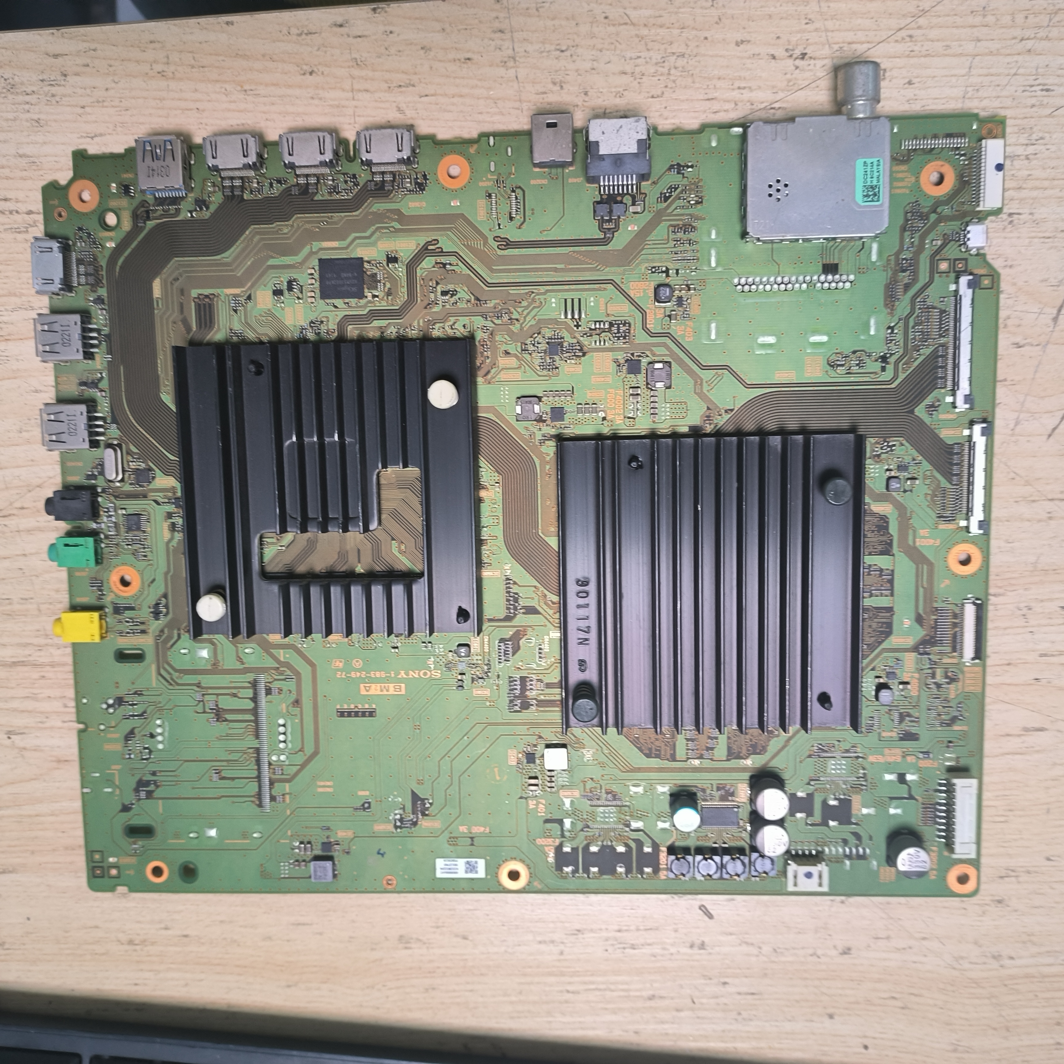 原装索尼KD-49X9000F主板1-983-249-72配屏YD8S005DND01B