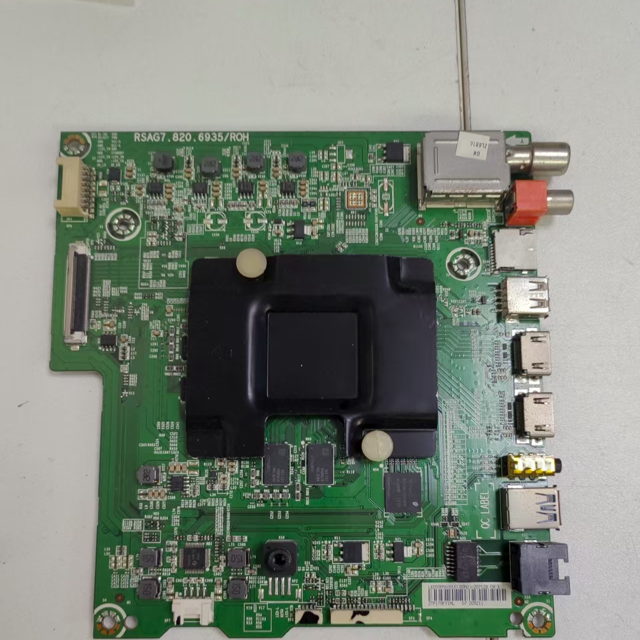 海信LED55M5600UC(BOM4)197121主板RSAG7.820.6935屏HE550C5U31