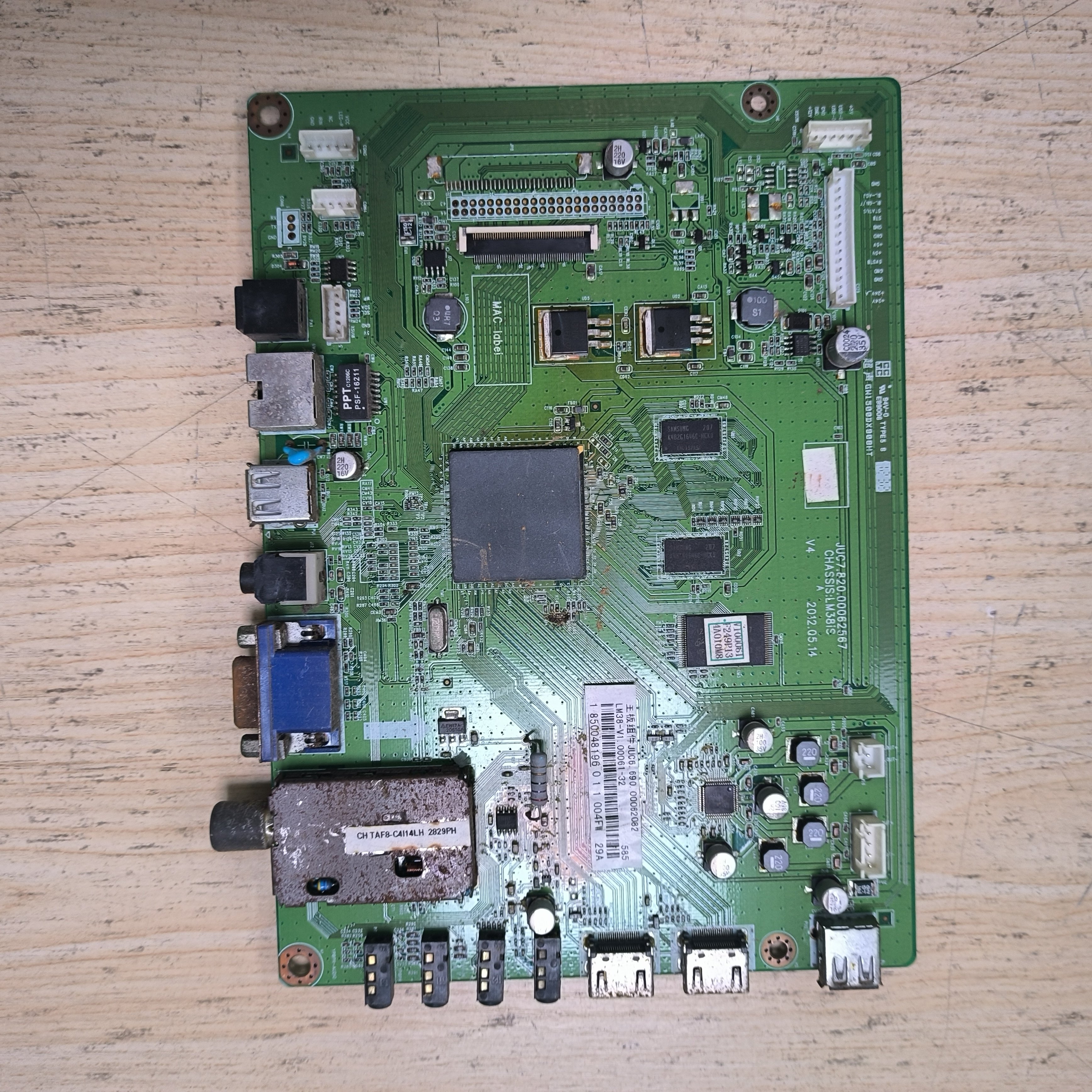 原装长虹3D42A4000iC主板JUC7.820.00062567屏M420F11-D2-A