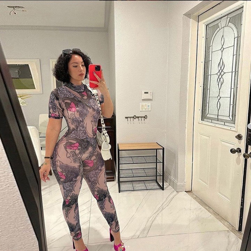 高腰修身包臀短袖连体衣