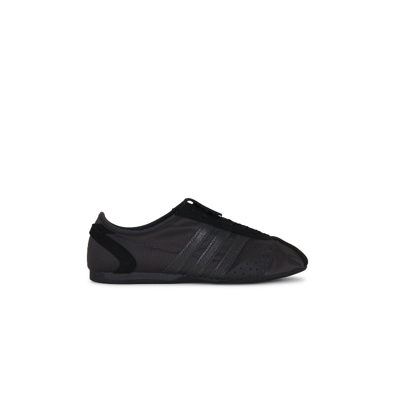 adidas by Stella McCartney黑色帆布运动鞋系带运动板鞋REVOLVE