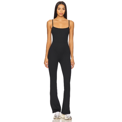 [夏季新品]WellBeing + BeingWell连身裤黑色运动风瑜伽服REVOLVE