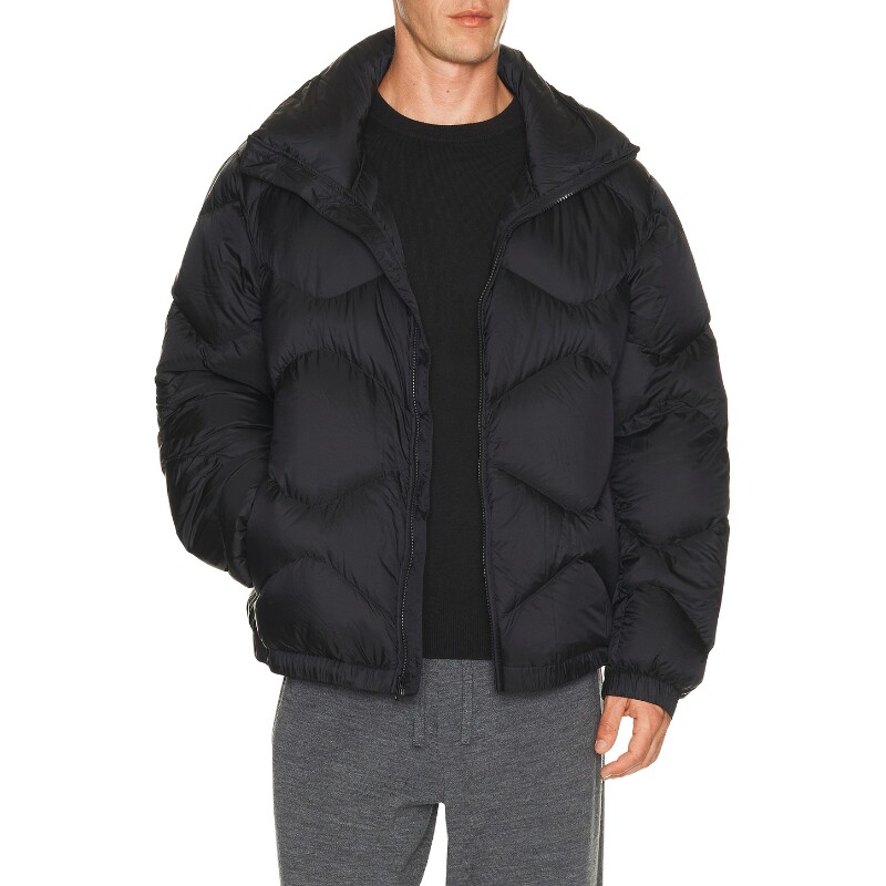 lululemon黑色羽绒服夹克立领拉链开合秋冬防风外套REVOLVE
