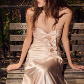 ranran同款 Helsa光泽丝长裙蝴蝶结拼接镂空晚宴礼服REVOLVE