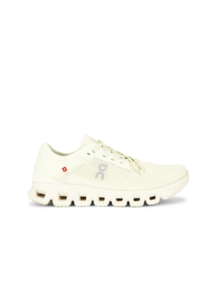 On CLOUD X 4 AD 运动鞋 revolve小众新款