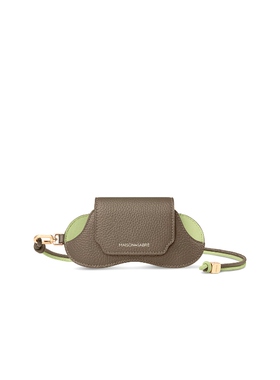 MAISON de SABR Sunglass Sling Case 灰褐色REVOLVE小众新款