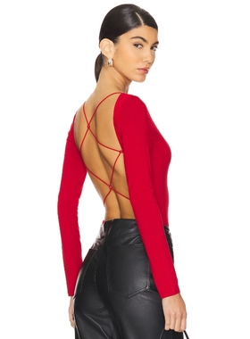 [冬季新品]SANS FAFF 后身交叉紧身衣裤辣妹风长袖上衣REVOLVE