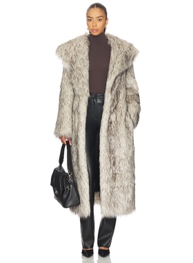 The Andamane 皮毛大衣 白色、黑色 老钱风REVOLVE小众新款