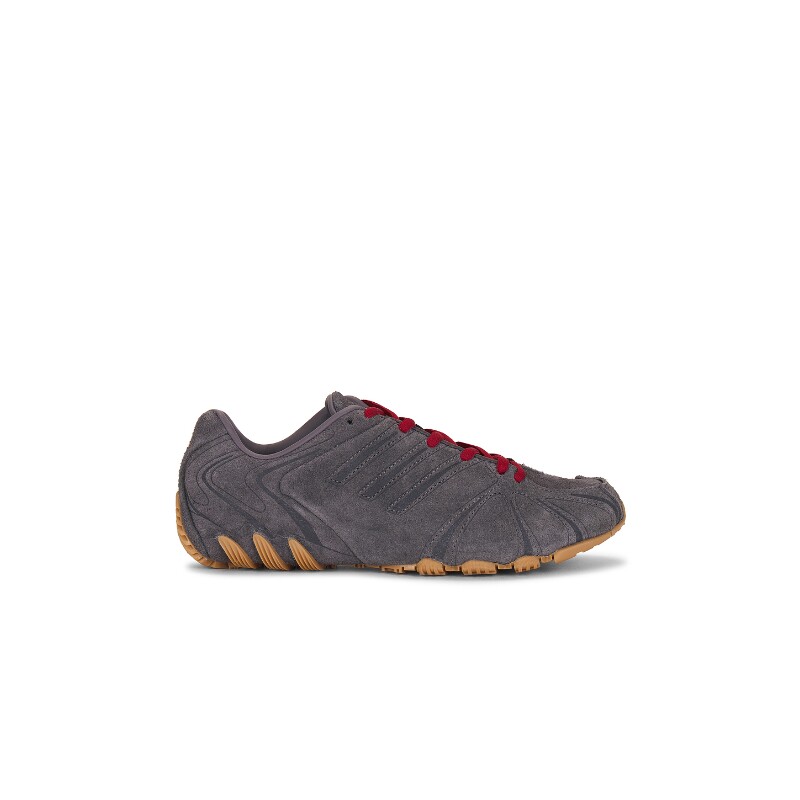 adidas Originals灰色麂皮运动鞋系带运动板鞋秋冬新品REVOLVE