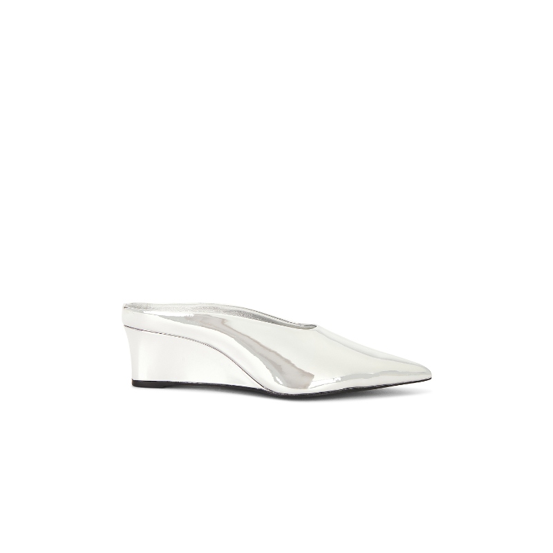 SIMONMILLER POINTED GALA WEDGE 浅口高跟鞋 金属银色REVOLVE小