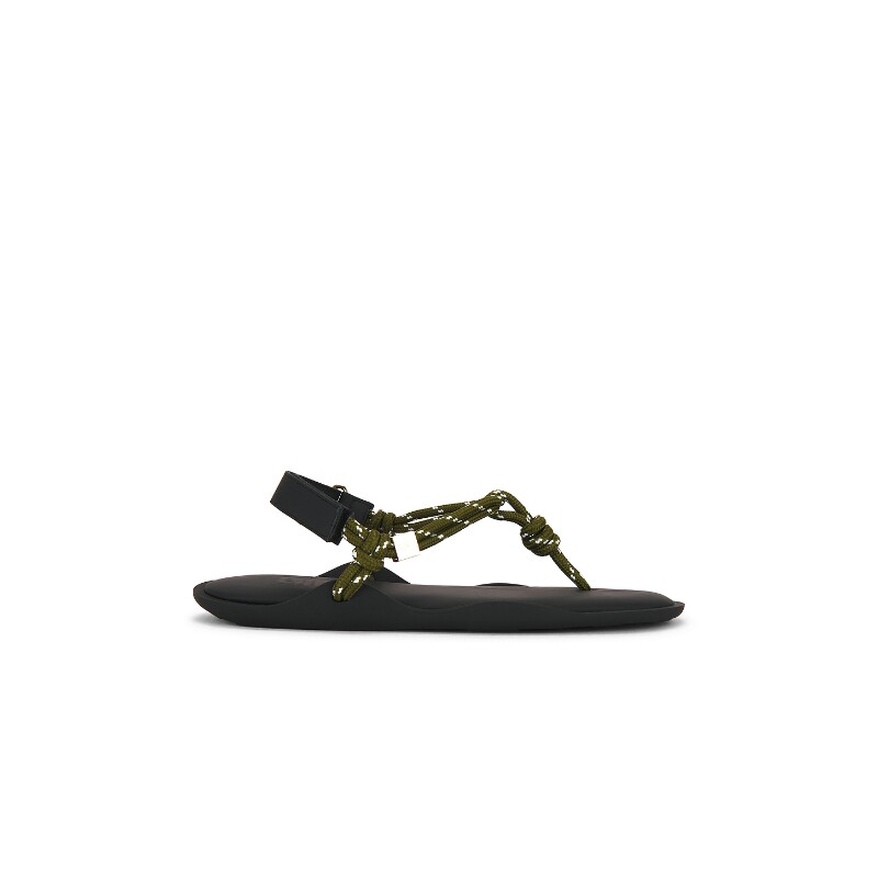 Flòwze FLÒ黑色绑带凉鞋度假风秋冬新品夹趾女鞋REVOLVE