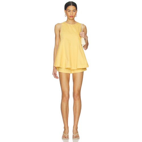 Free People 鹅黄色荷叶边褶皱不规则下摆上衣两件套套装 revolve