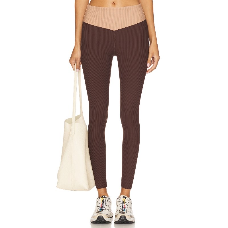 [冬季新品] YEAR OF OURS 打底裤巧克力色美式休闲风REVOLVE