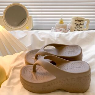 厚底增高8.0cm夹脚人字拖女夏季外穿防滑高级感踩屎感坡跟凉拖鞋