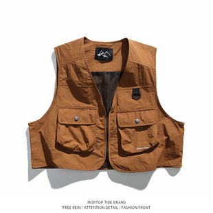 2024夏季山系户外机能马甲男V领立体贴袋背心复古工装坎肩外套潮